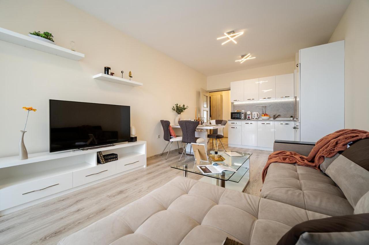 Summertime In Varna South Bay Beach Residence Extérieur photo