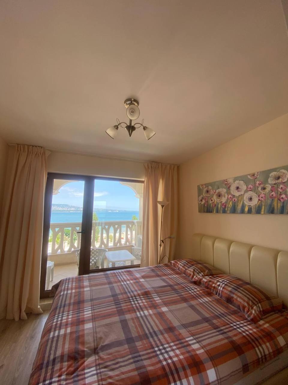 Summertime In Varna South Bay Beach Residence Extérieur photo